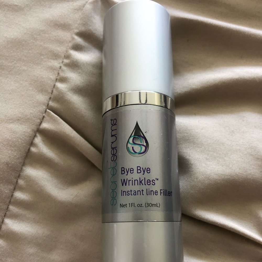 SecretSerum “Bye Bye Wrinkles” Line Filler.